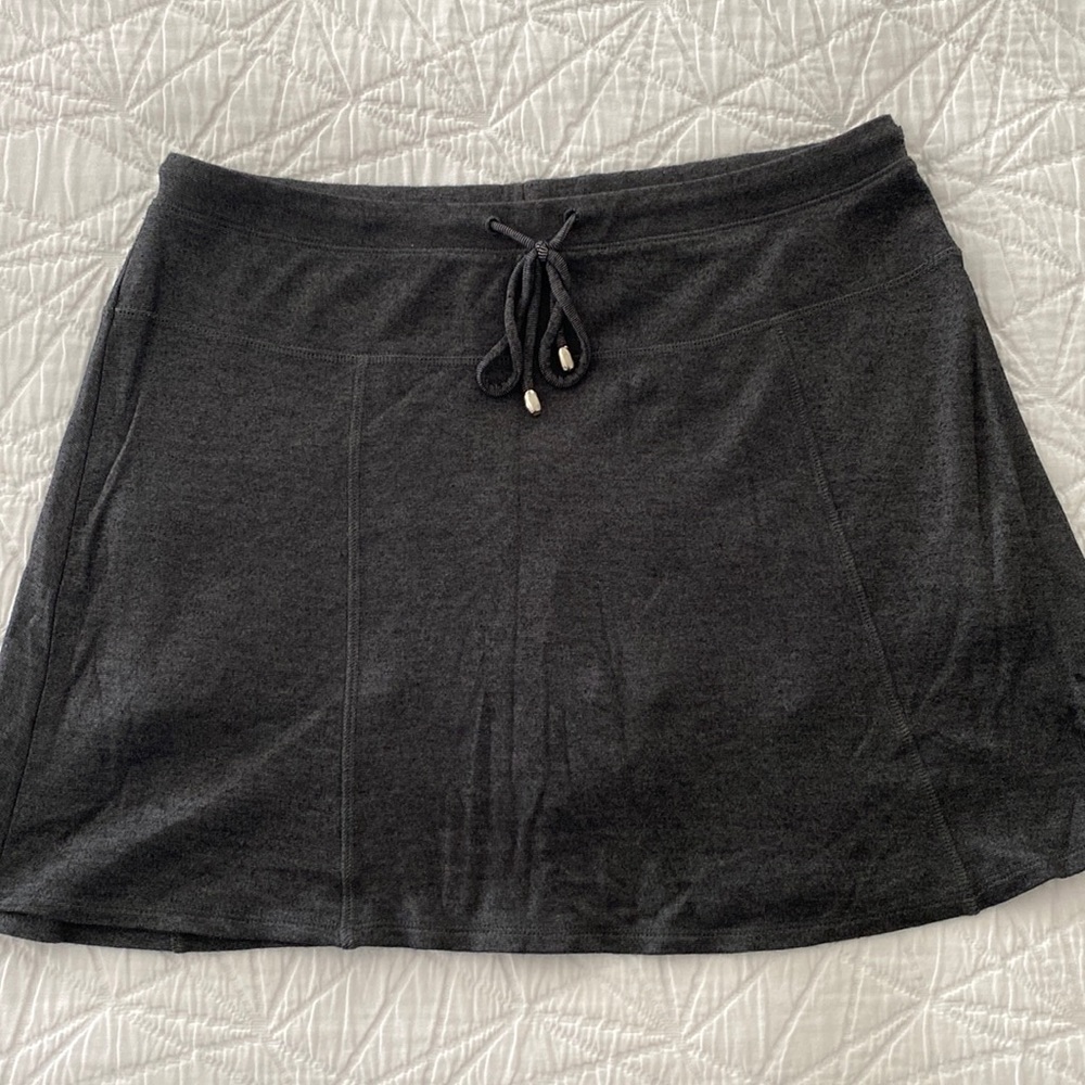 Green tea skort large